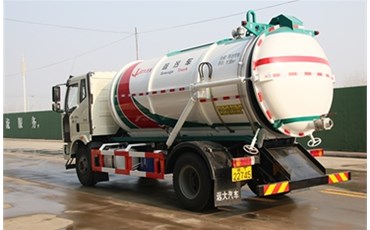 热点新闻，城市环境建设离不开卫生农用吸粪车