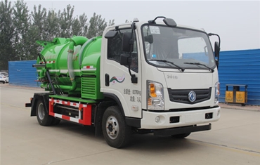 纯电动4方吸污车YYD5080GXWDBEV（右45°）