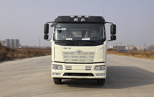 纯电动 8T道路洗扫车
