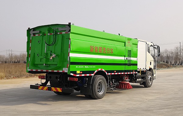 YYD5182TXSCBEV纯电动道路洗扫车